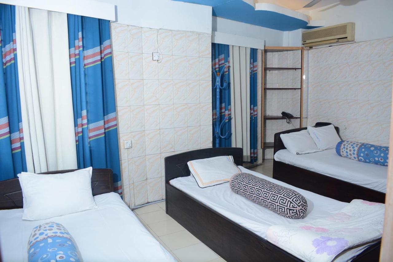 Hotel Hilton City Chittagong Esterno foto