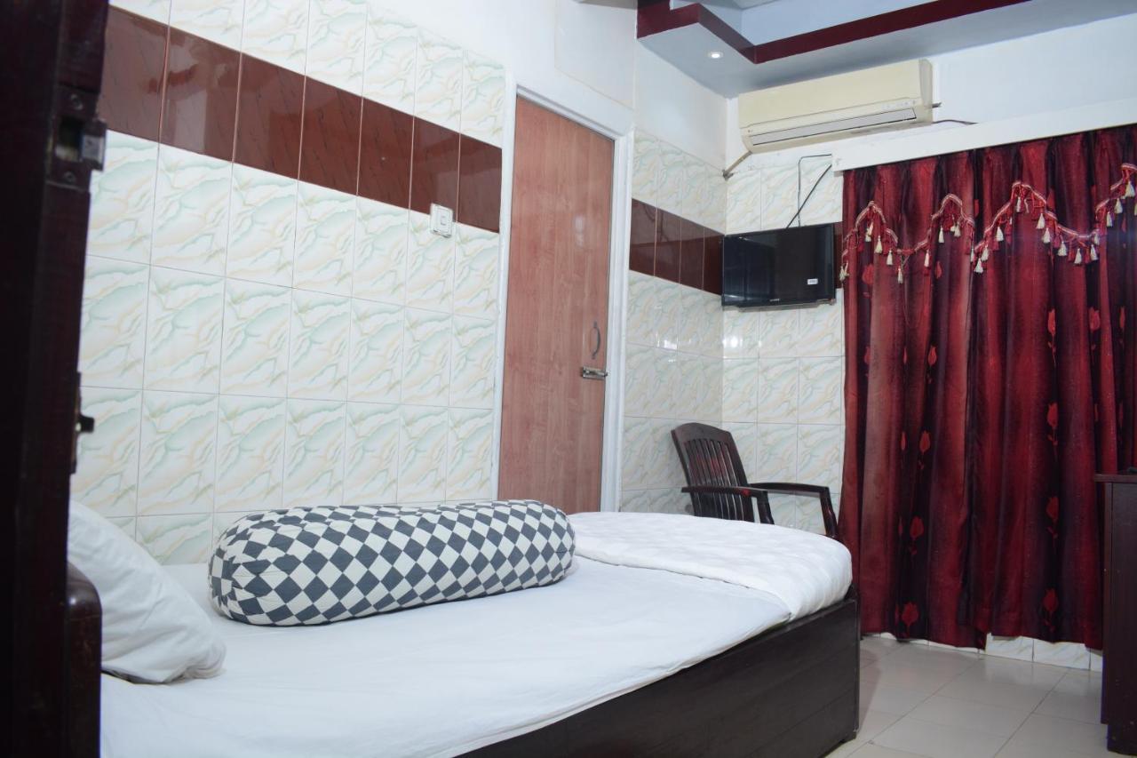 Hotel Hilton City Chittagong Esterno foto