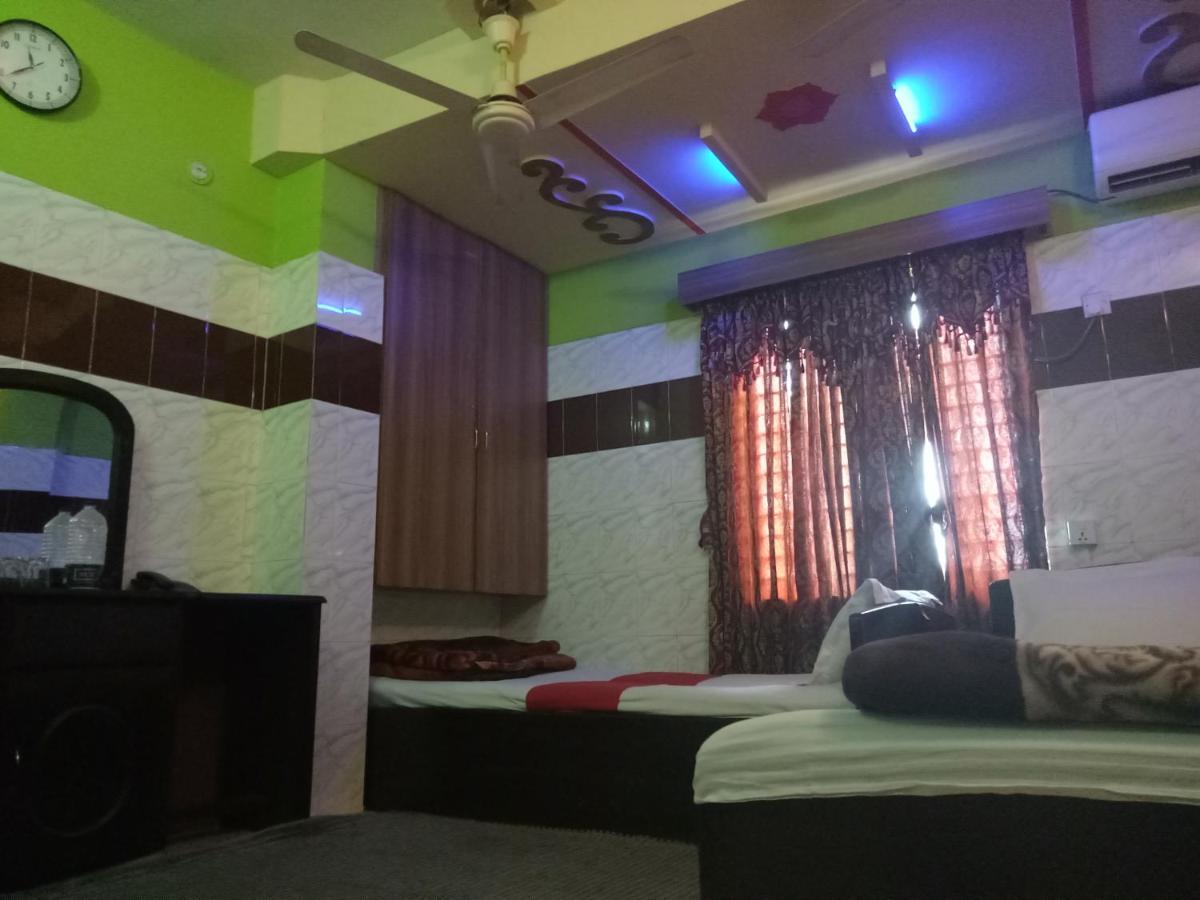 Hotel Hilton City Chittagong Esterno foto