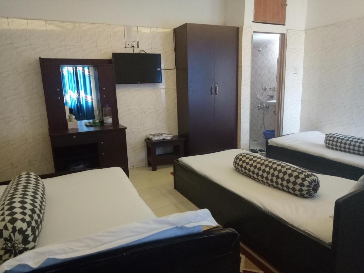Hotel Hilton City Chittagong Esterno foto