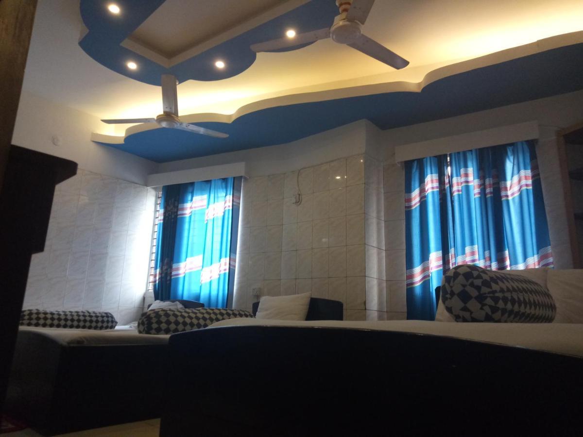 Hotel Hilton City Chittagong Esterno foto