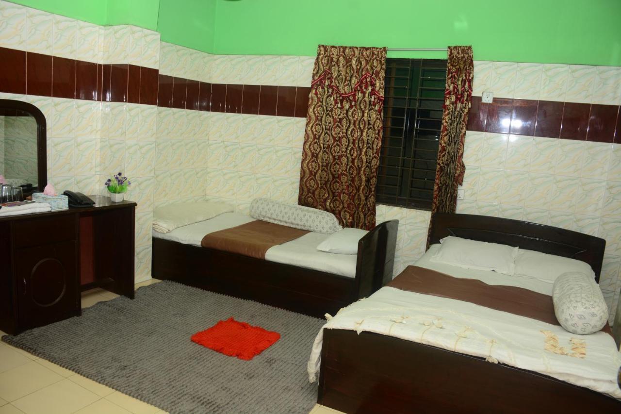 Hotel Hilton City Chittagong Esterno foto